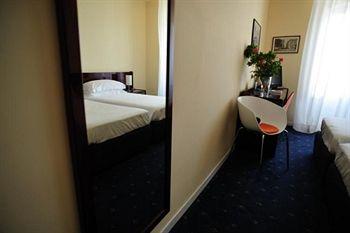 Blu Hotel Kaos