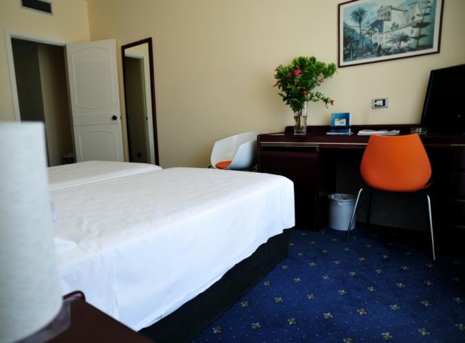 Blu Hotel Kaos