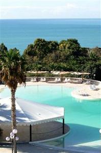 Blu Hotel Kaos