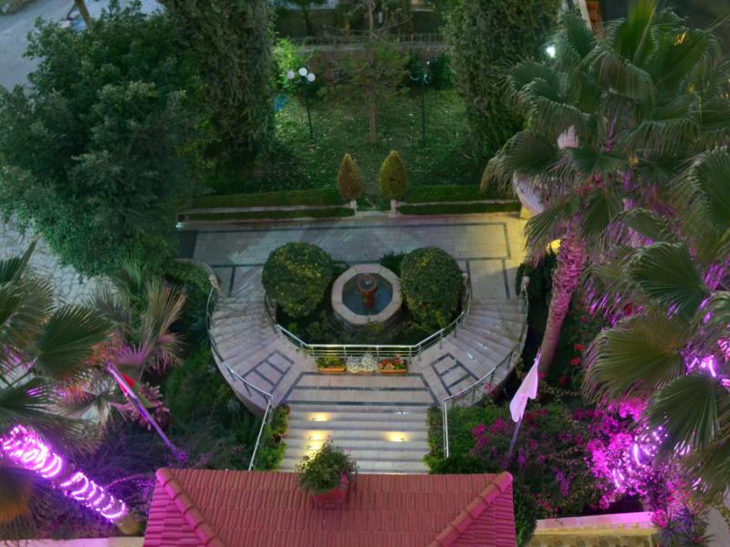 Amra Palace