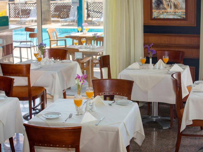 Kapetanios Limassol Hotel