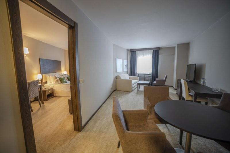 Karinna Hotel Convention Center & Spa