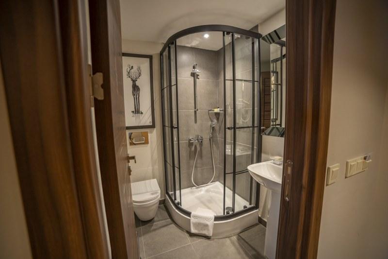 Karinna Hotel Convention Center & Spa