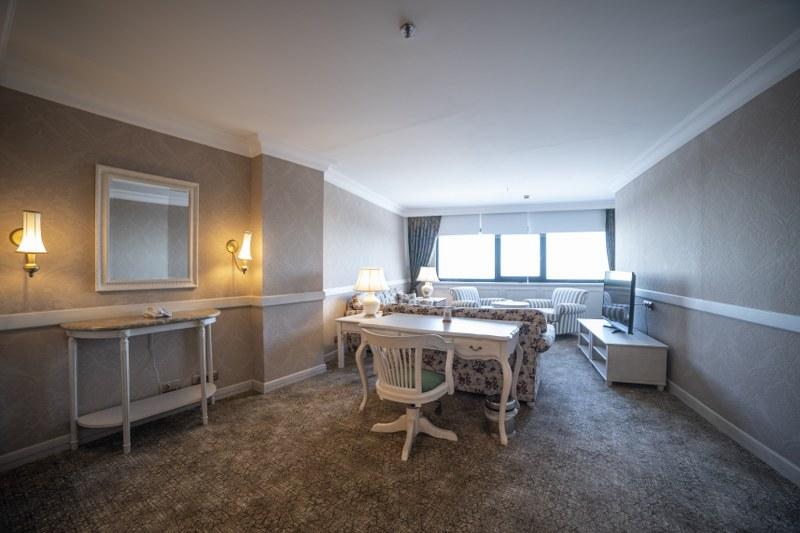 Karinna Hotel Convention Center & Spa