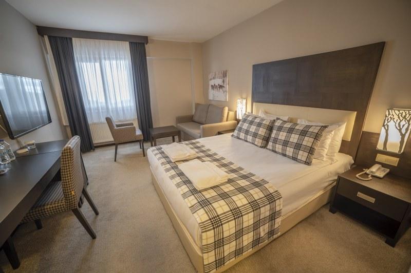 Karinna Hotel Convention Center & Spa