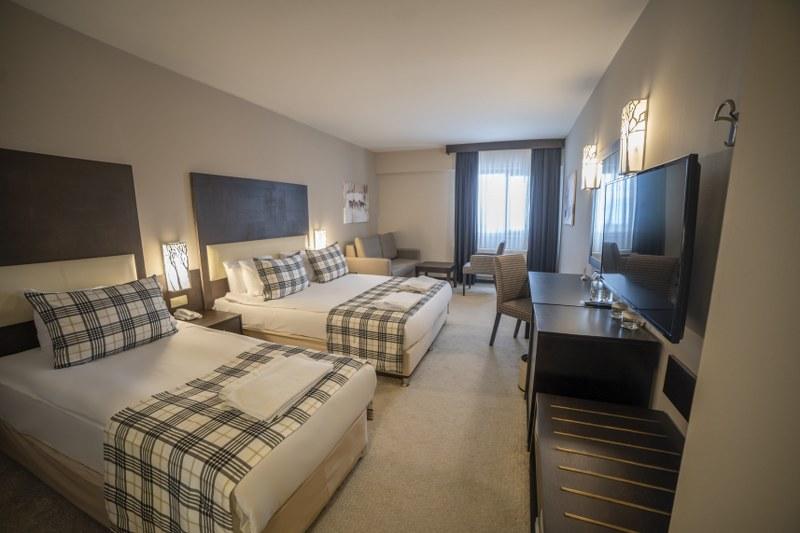 Karinna Hotel Convention Center & Spa