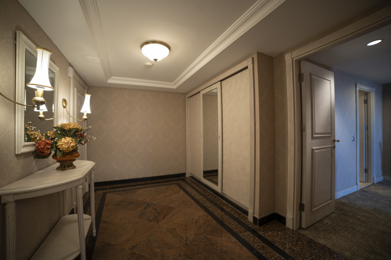 Karinna Hotel Convention Center & Spa