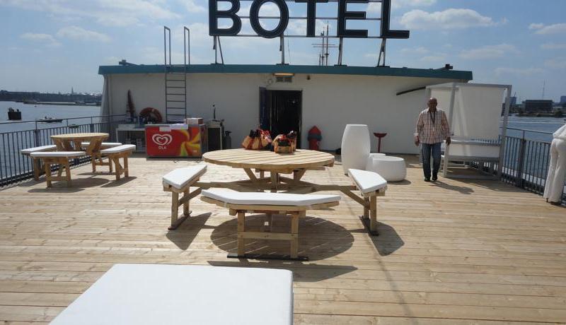 Botel