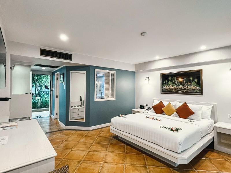 Karon Sea Sands Resort