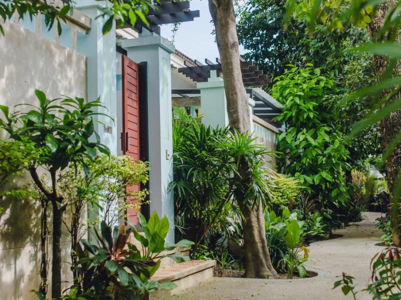 Karon Whale Resort Phuket