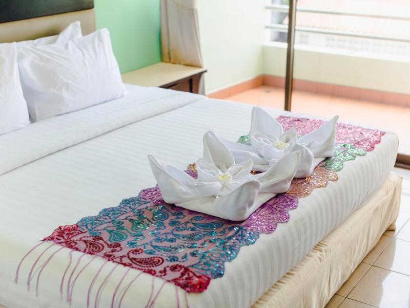 Karon Whale Resort Phuket