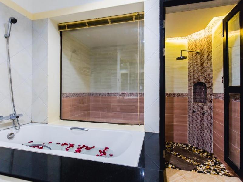 Karon Whale Resort Phuket