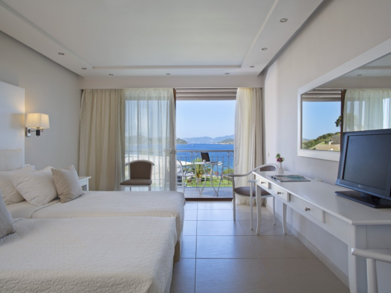 Kassandra Bay Resort