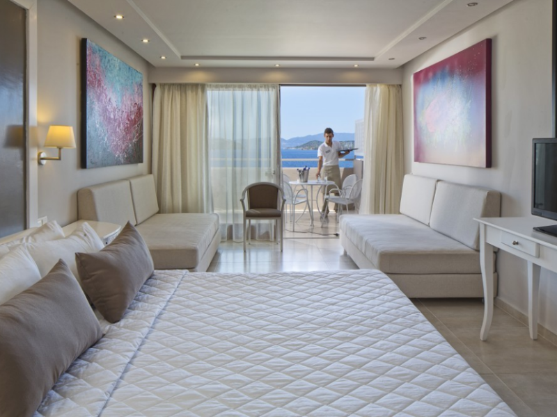 Kassandra Bay Resort