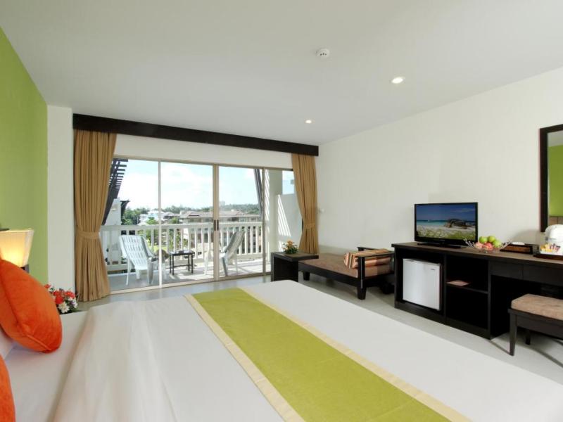 Kata Sea Breeze Resort