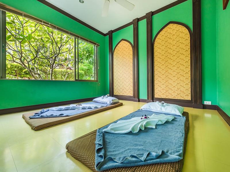 Kata Sea Breeze Resort