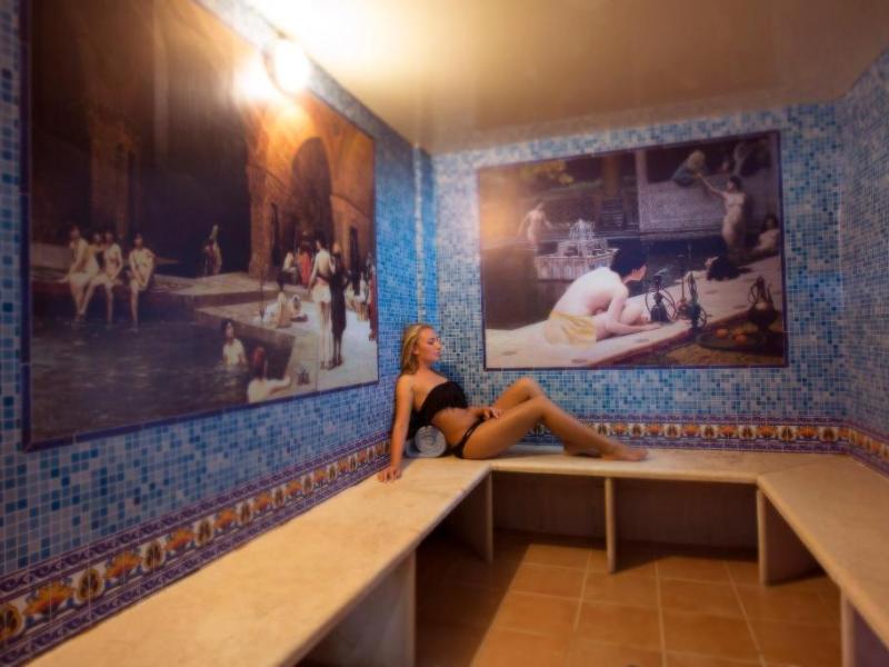 Amwaj Oyoun Resort & Casino