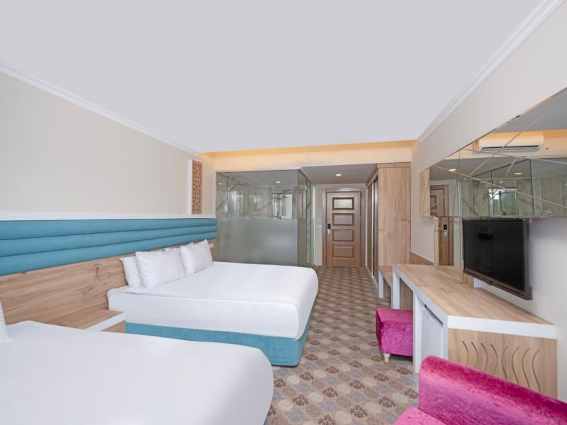 Dedeman Kemer Resort