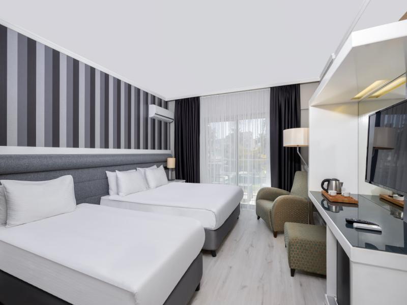 Dedeman Kemer Resort