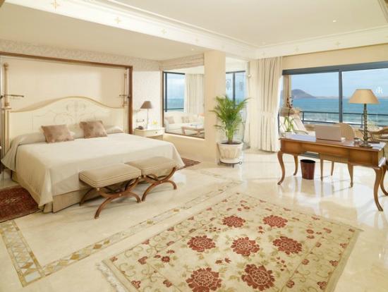 Secrets Bahia Real Resort & Spa