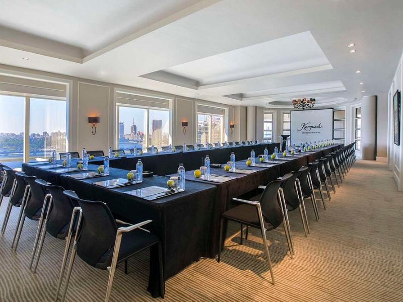 Kempinski Nile Hotel Garden City Cairo