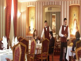 Anna Palace
