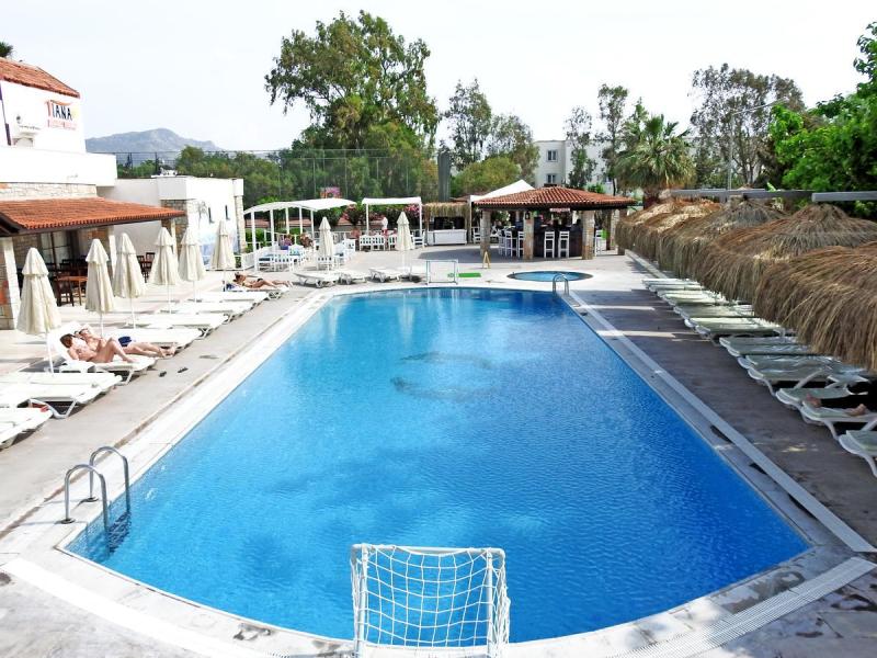Tiana Beach Resort