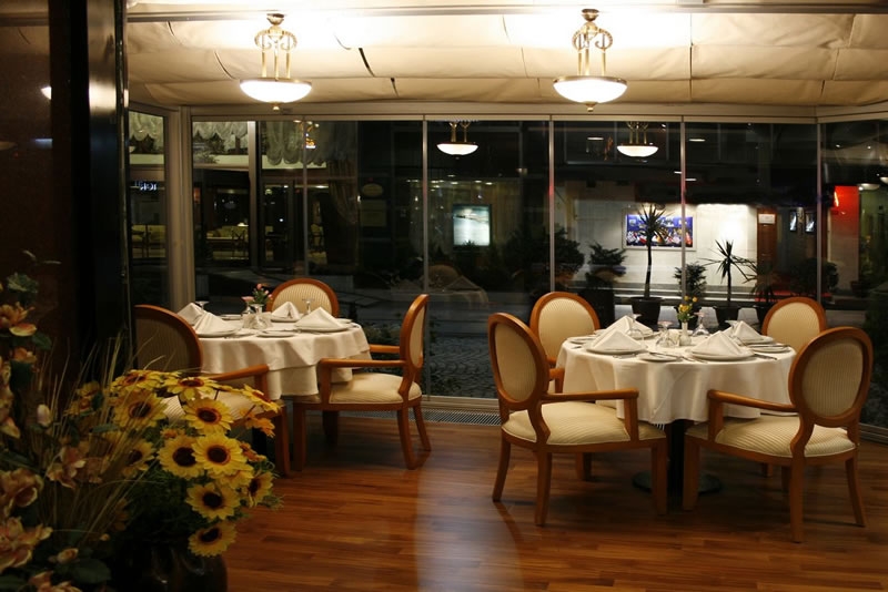 Mineo Hotel
