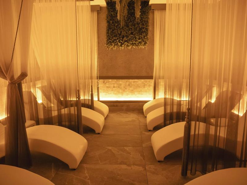 Crystal Centro Resort