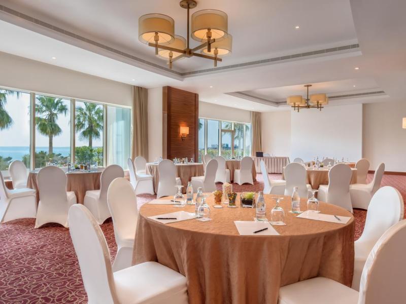 Khalidiya Palace Rayhaan by Rotana