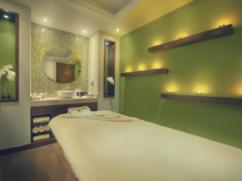 Khalidiya Palace Rayhaan by Rotana