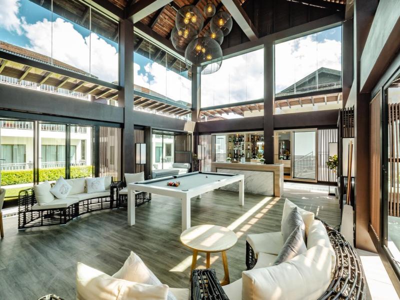 Hive Khaolak Beach Resort 