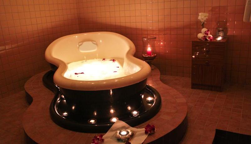 Golden Tulip Khatt Springs