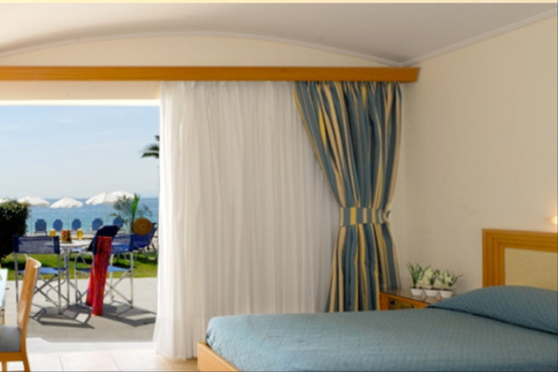 Kinetta Beach Resort & Spa