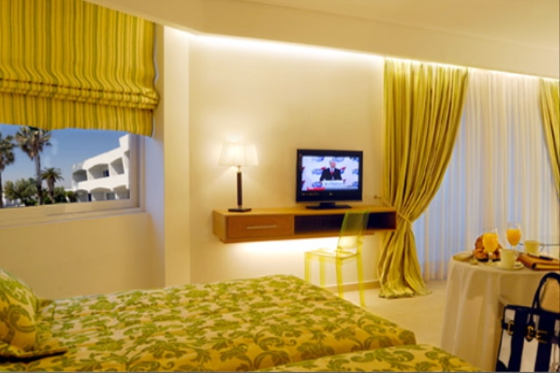 Kinetta Beach Resort & Spa