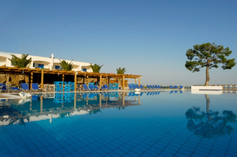 Kinetta Beach Resort & Spa