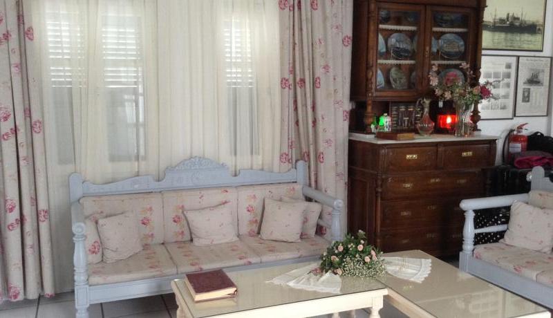 King Thiras Hotel