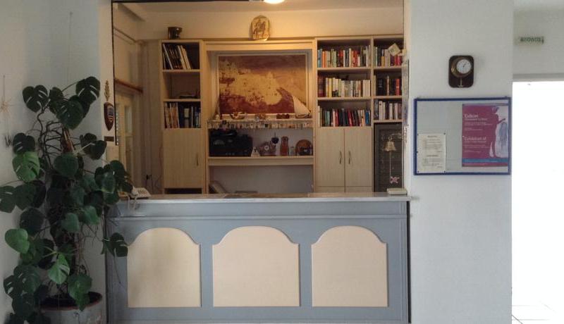 King Thiras Hotel