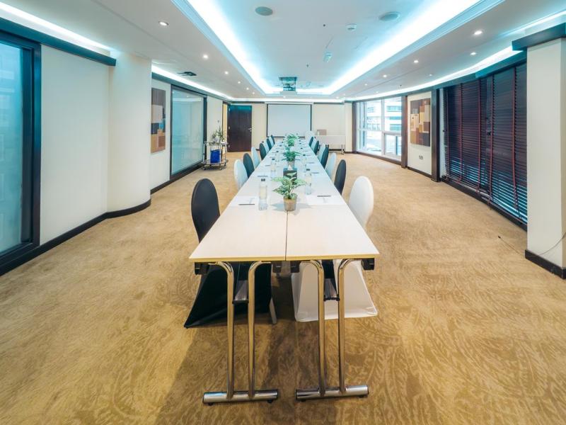 Kingsgate Hotel Abu Dhabi by Millennium