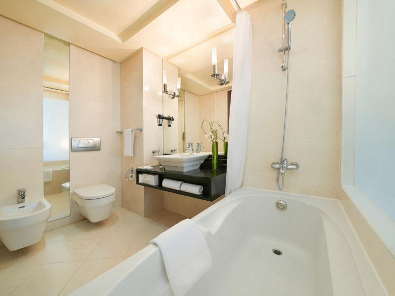 Kingsgate Hotel Abu Dhabi by Millennium