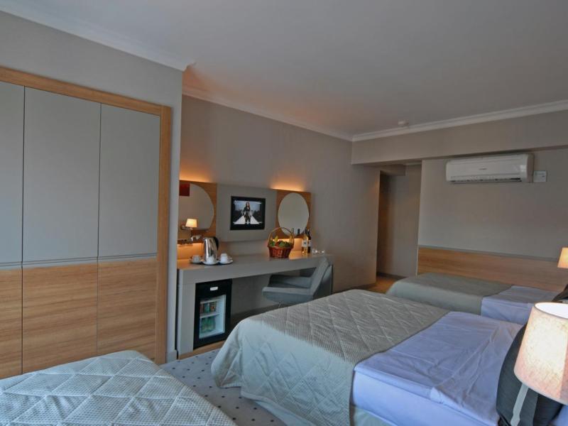Klas Hotel