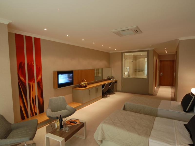 Klas Hotel