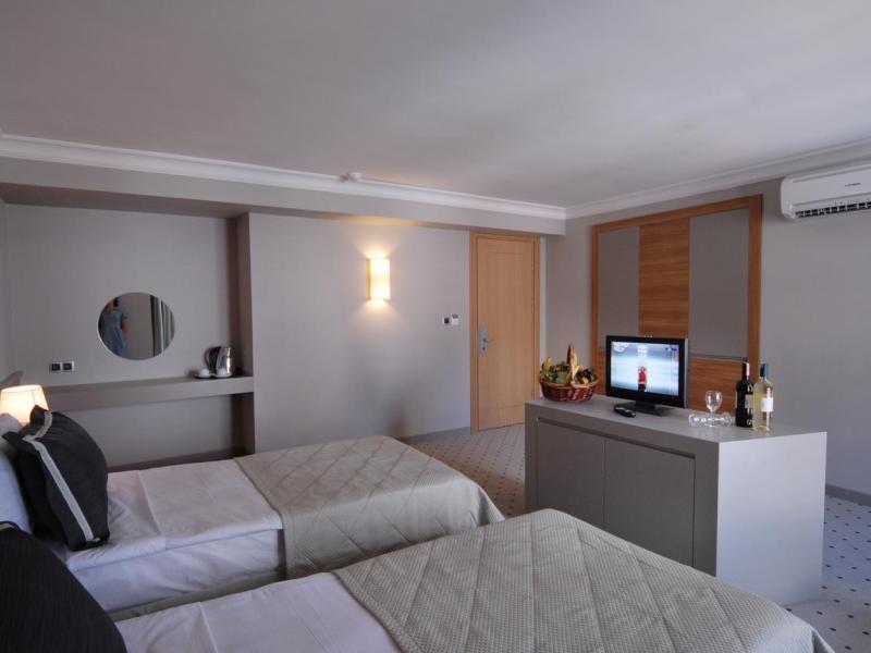 Klas Hotel