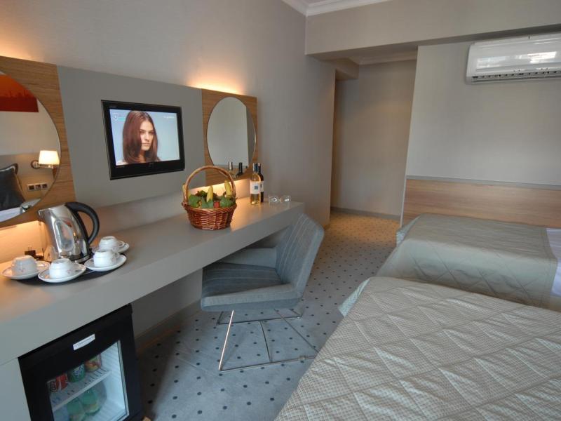Klas Hotel