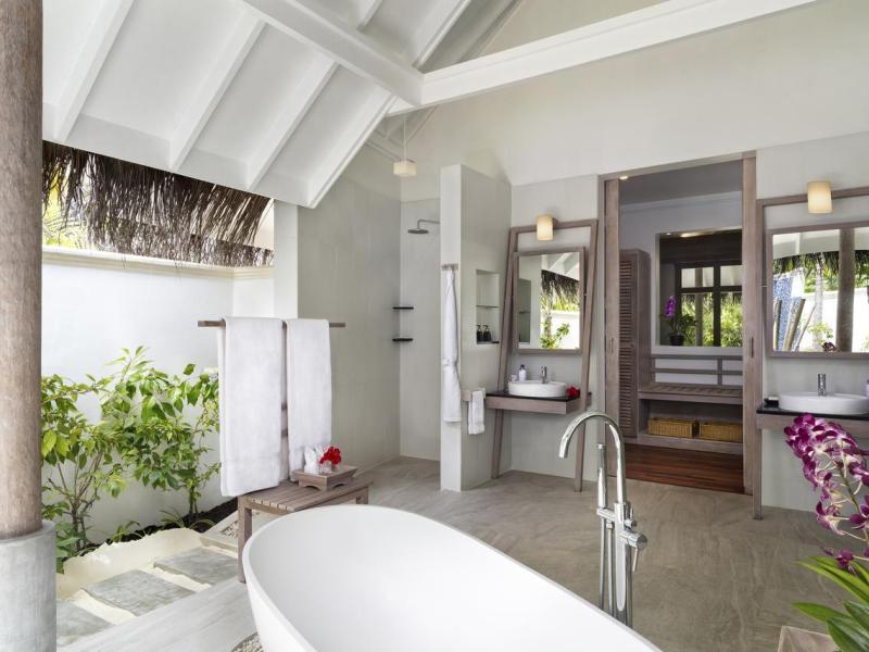 Anantara Dhigu Resort & Spa Maldives