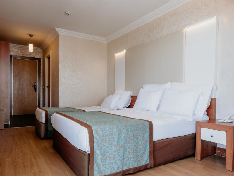 Tac Premier Hotel & Spa