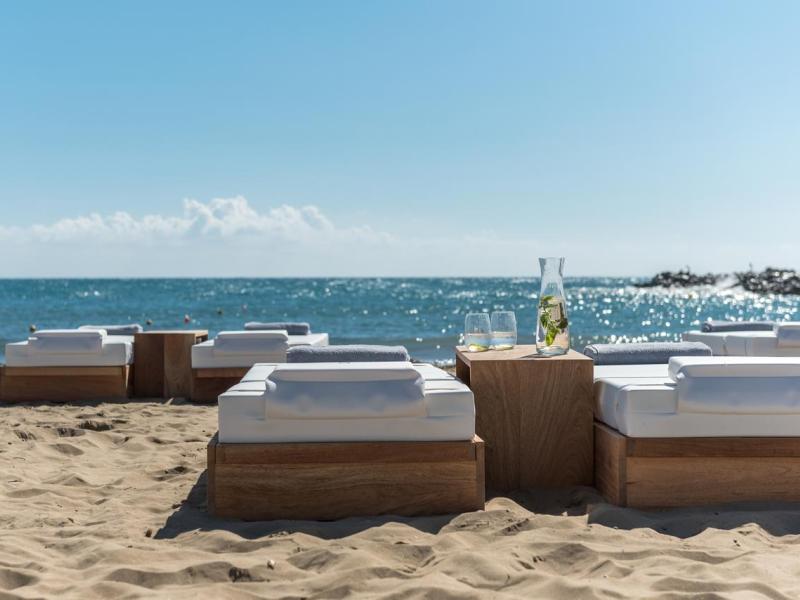 Knossos Beach Bungalows & Suites