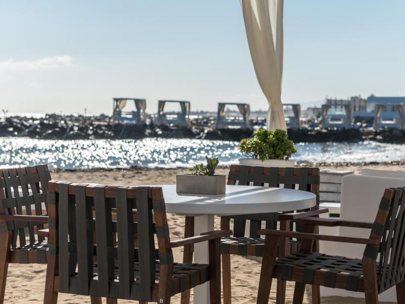 Knossos Beach Bungalows & Suites