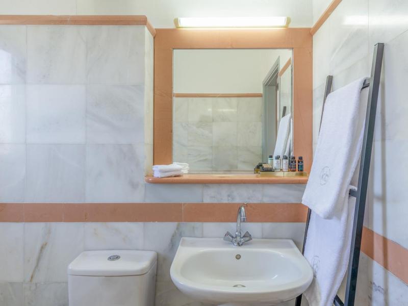 Knossos Beach Bungalows & Suites