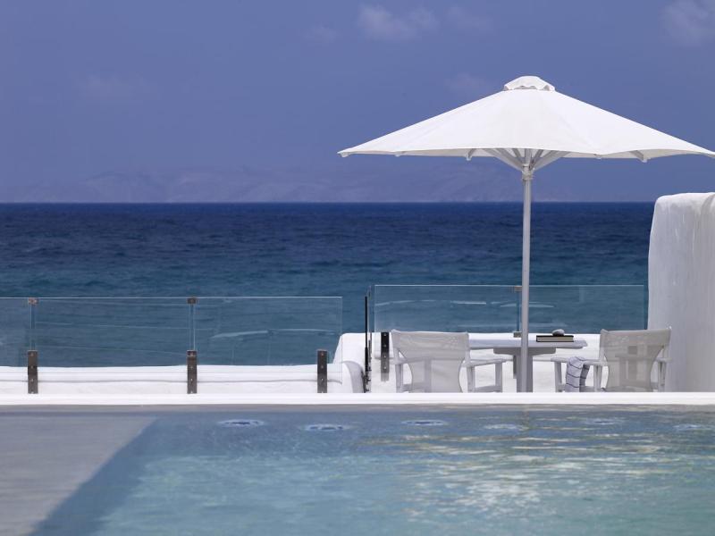 Knossos Beach Bungalows & Suites